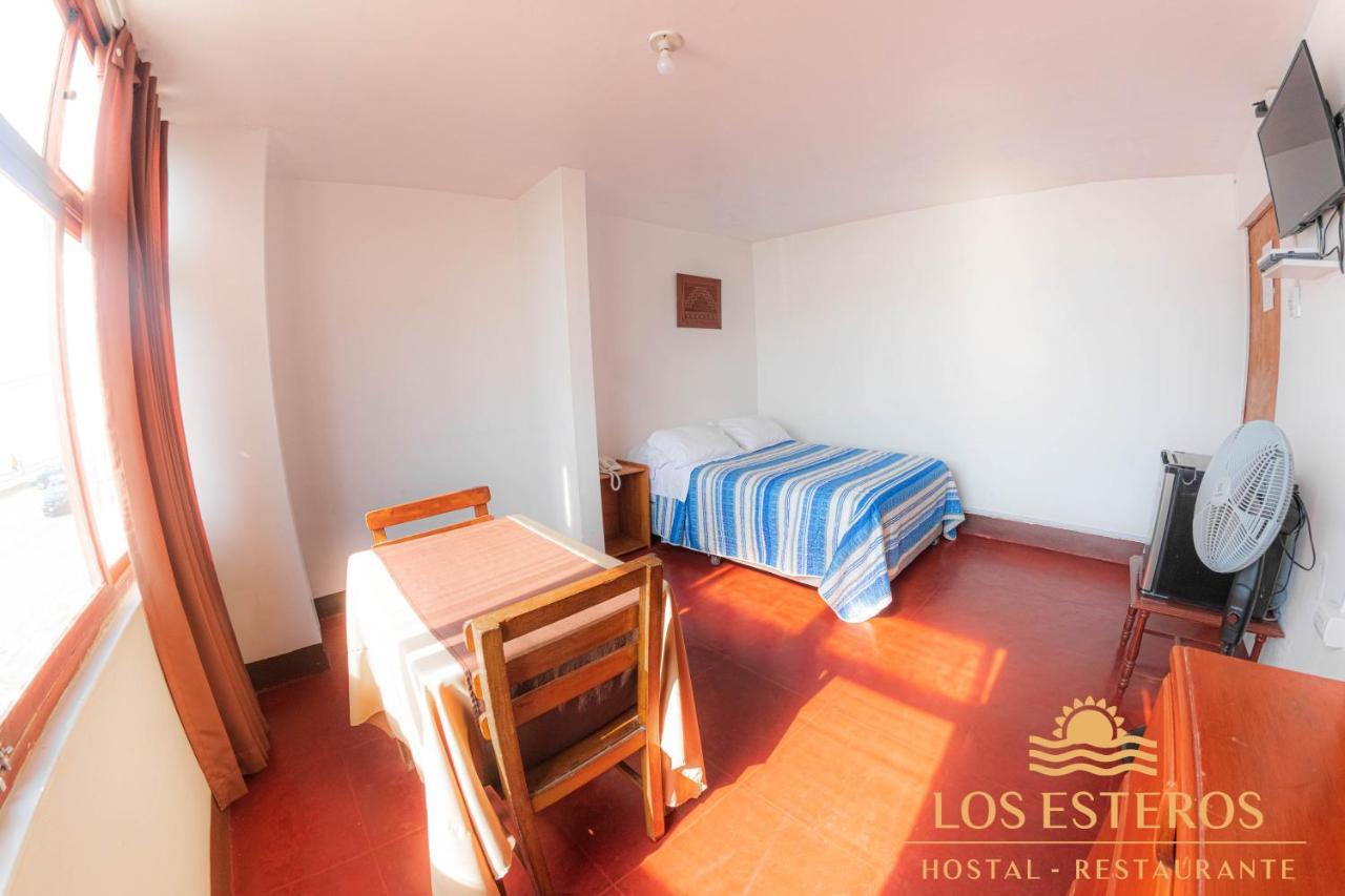 Los Esteros Hostel *