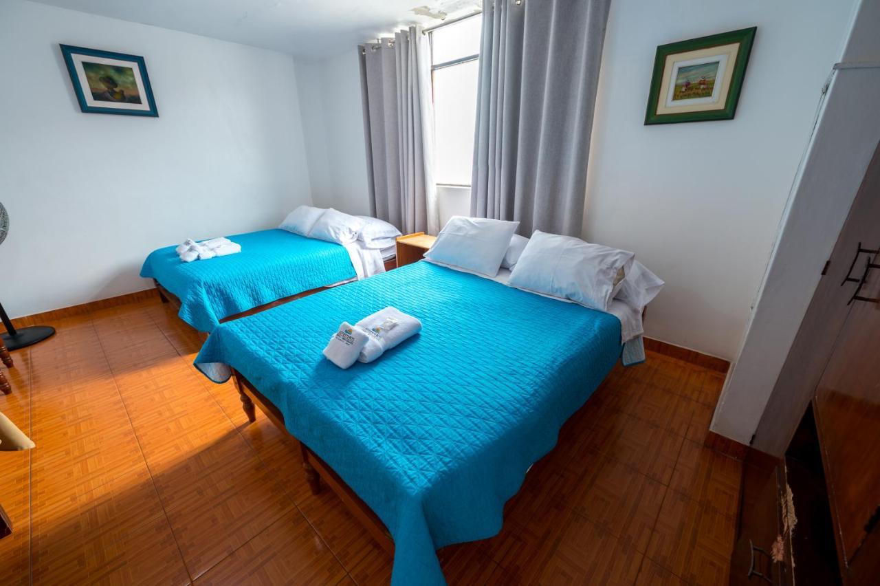 Los Esteros Hostel *